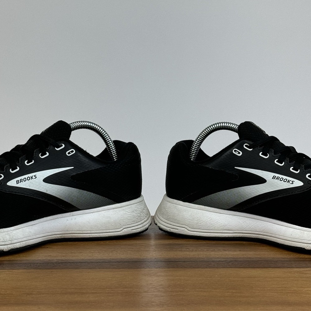 Womens Brooks Range Black Athletic Running Comfort Sneakers Shoes Size 9.5 B GUC - Picture 6 of 9